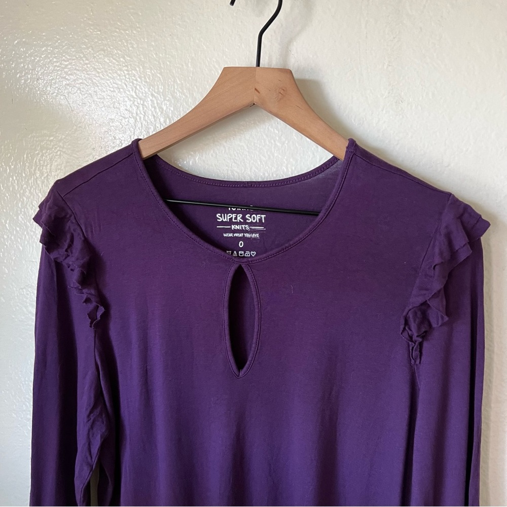 Torrid | Super Soft Ruffle Keyhole Top - Picture 2 of 6